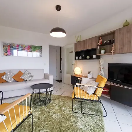 Loraldia - Avec Piscine, Parking Privé Et Wifi *